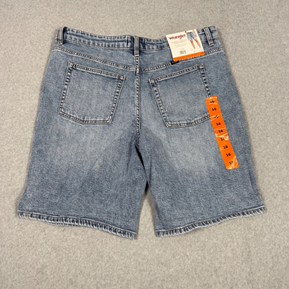 Wrangler Womens High Rise Denim Mom Shorts Light Blue Size 16 Stretch New